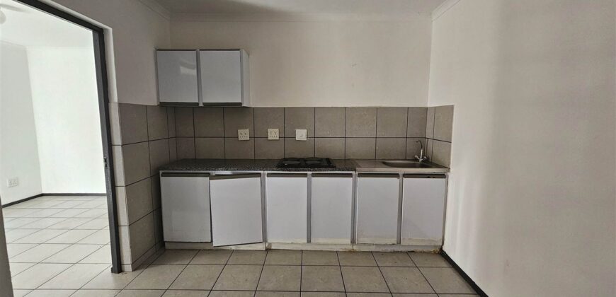 Bachelor, Sharon-Lea, Jeppestown